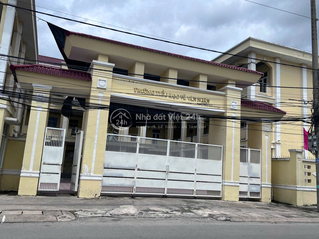 Chính Chủ bán lô đất mặt tiền đường nhựa 10m trung tâm TT Đức Hoà