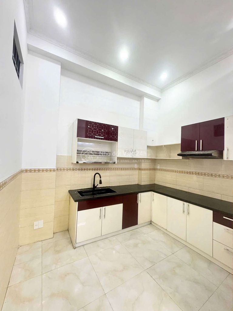 NHÀ 2 MẶT TIỀN - GẦN CHỢ HIỆP BÌNH - 3 TẦNG - 75M2, 4PN - 8,19 TỶ