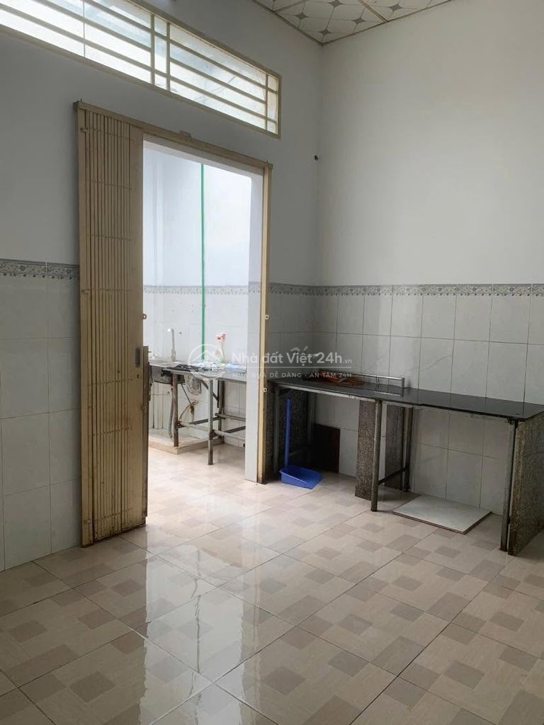 Cho thuê nhà 90 m2 kế bệnh viện Đa khoa TW Cần Thơ tiện kinh doanh