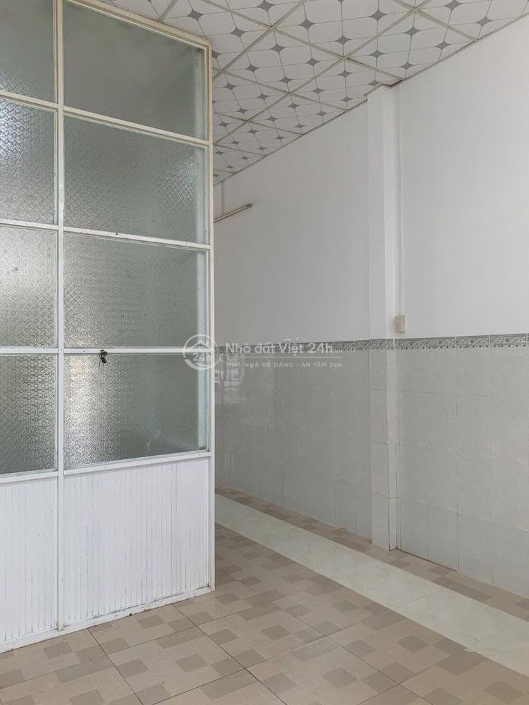Cho thuê nhà 90 m2 kế bệnh viện Đa khoa TW Cần Thơ tiện kinh doanh
