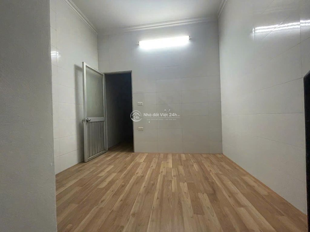Nhà riêng ngõ phố minh khai mai động dt30m2x4t giá 10tr