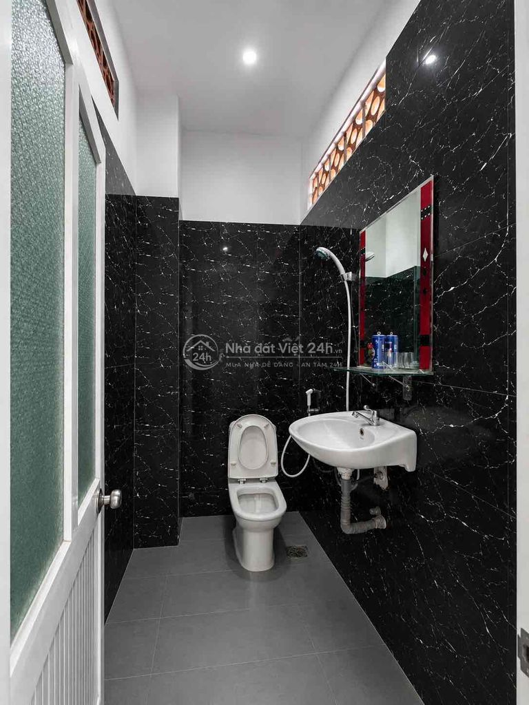 Còn 1 Phòng BanCong Studio xinh, rộng rãi hơn 30m2