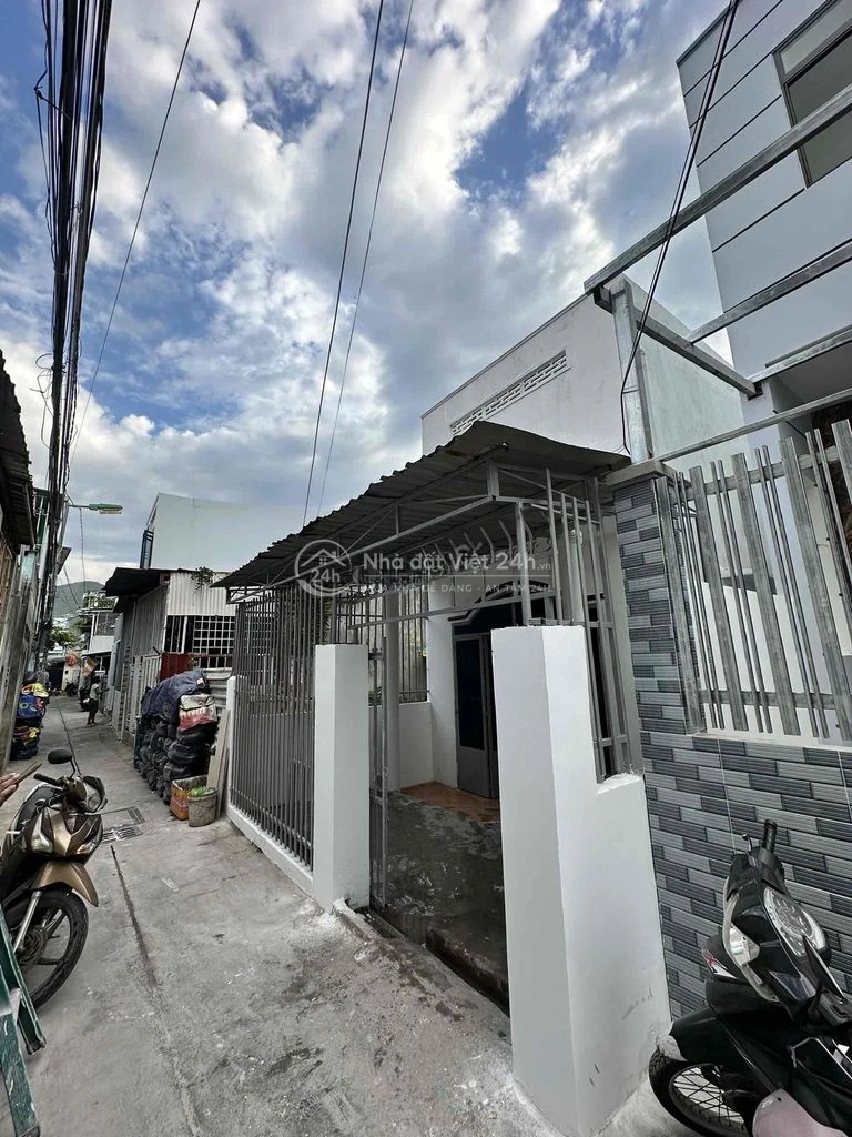 Cần Bán gấp nhà Phước Long giá tốt