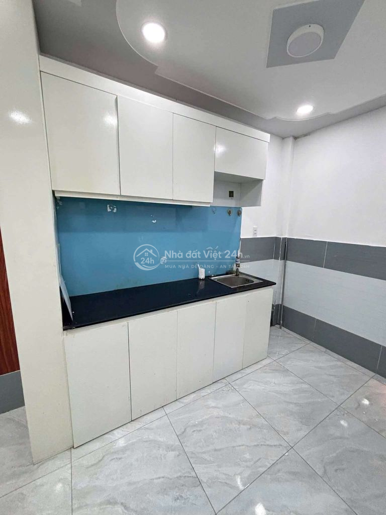 Nhà mới đẹp, (3,2x6,5) căn cuối, 1lầu, 2xẹt đường Võ Thị Phải, Thới An