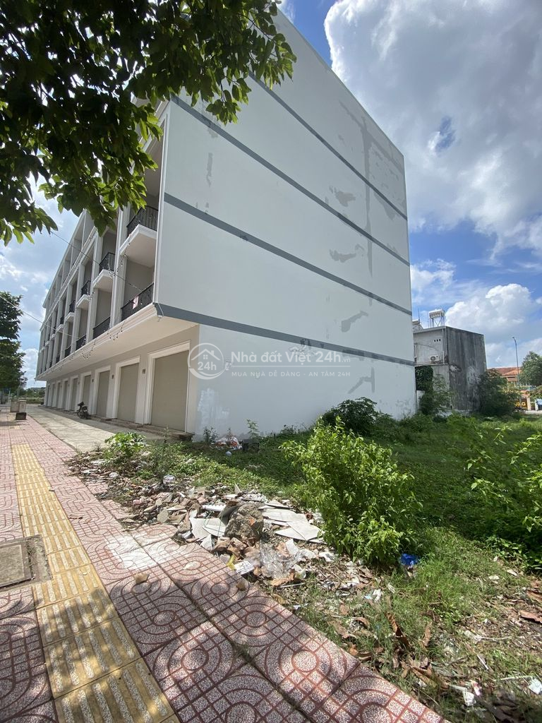 BÁN 6 NỀN ĐẸP LIỀN KỀ ĐƯỜNG D9, KHU TRUNG TÂM HÀNH CHÍNH VĨNH LONG