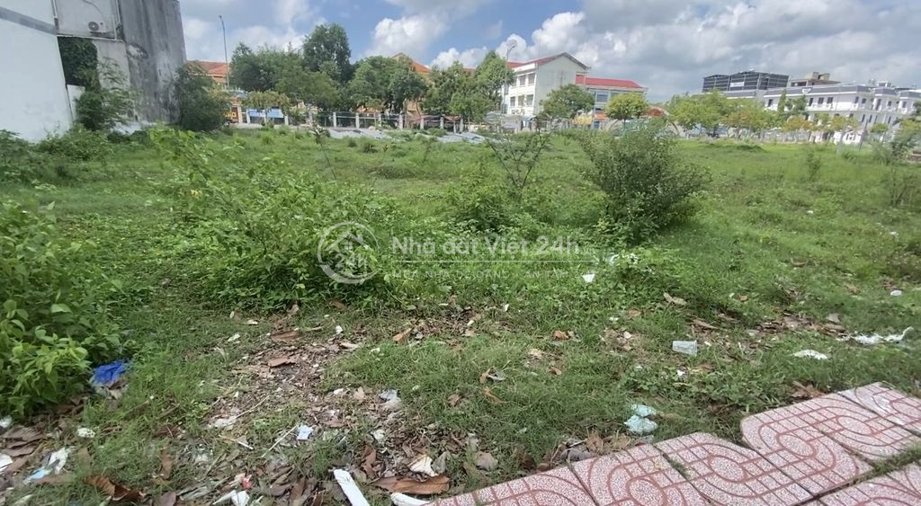 BÁN 6 NỀN ĐẸP LIỀN KỀ ĐƯỜNG D9, KHU TRUNG TÂM HÀNH CHÍNH VĨNH LONG