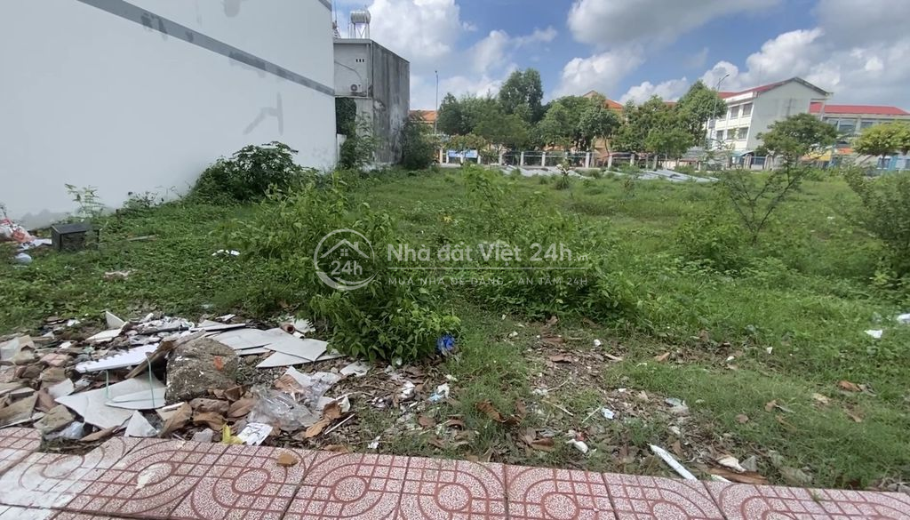 BÁN 6 NỀN ĐẸP LIỀN KỀ ĐƯỜNG D9, KHU TRUNG TÂM HÀNH CHÍNH VĨNH LONG