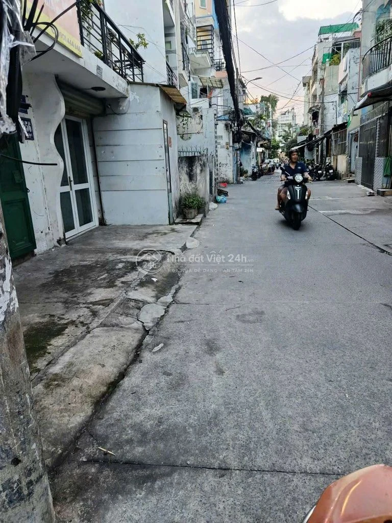 Bán nhà Quận 11 HXH Lạc Long Quân 3 tầng đúc 80m2 chỉ 8 tỷ TL