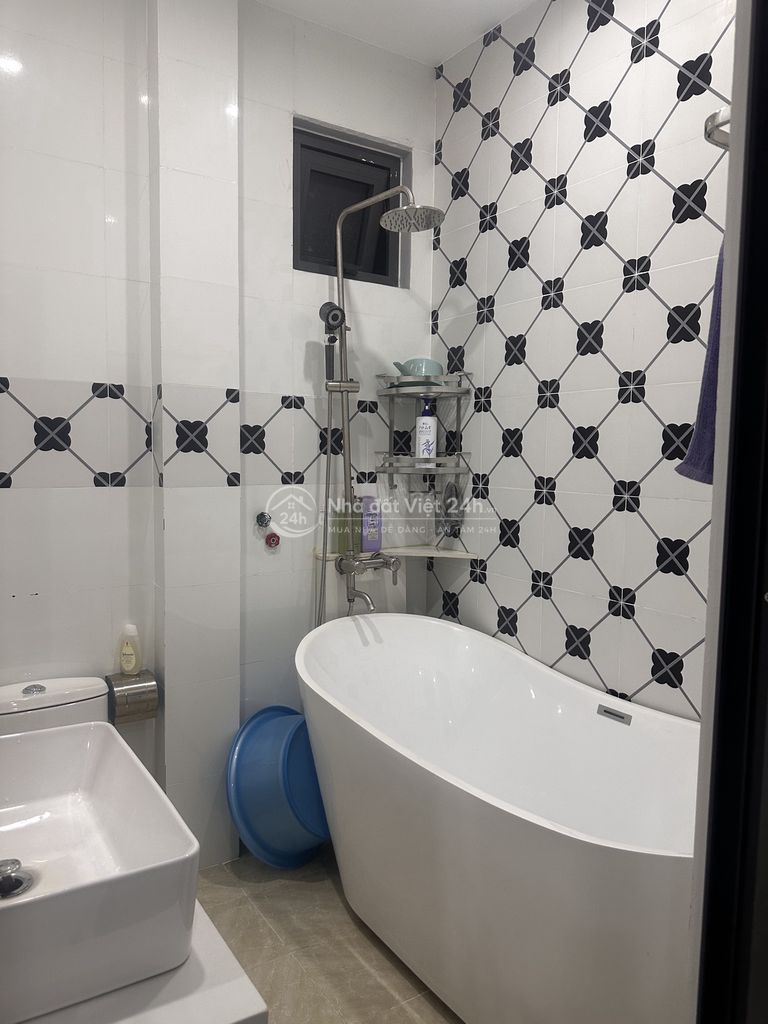 Cho thuê nhà nguyên căn full nội thất cao cấp
