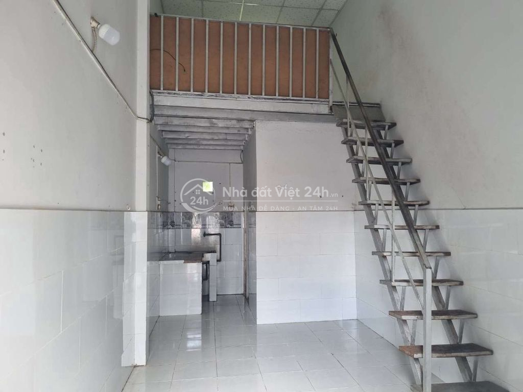 Phòng trọ đông thành rộng rãi sạch sẽ thoáng mát an ninh  có máy lạnh