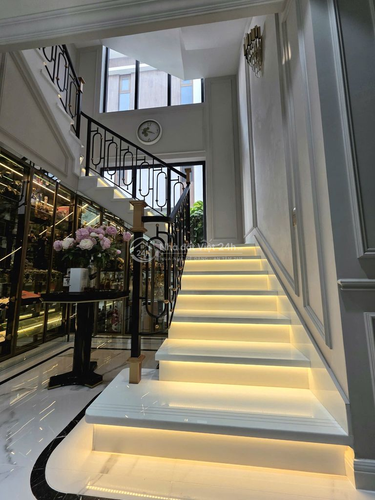 Biệt thự đơn lập view sông Lavila Derio full nội thất cao cấp