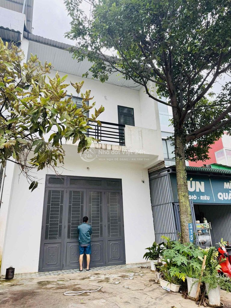 NHÀ MẶT TIỀN VÀNH ĐAI 10/3 - Ngay ngã 4 Y Moan