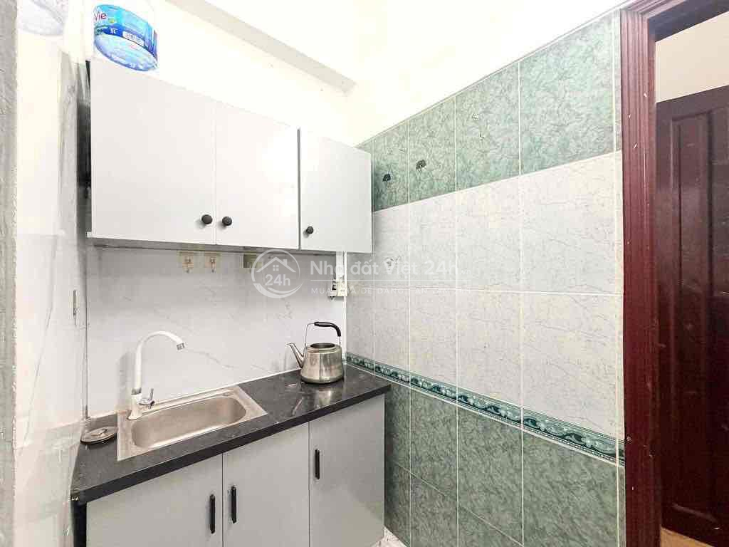 Cho thuê 2PN_1WC ban công_máy giặt riêng_mặt tiền sát ĐH Bách Khoa