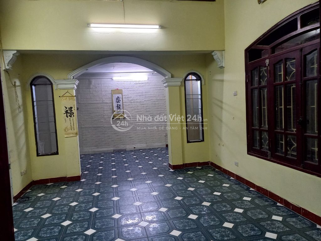 Cho thuê tầng 1 nhà Thái Hà, Đống Đa, Hà Nội