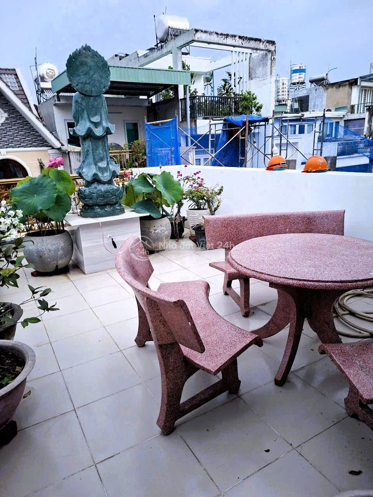 Nhà nguyên căn Linh Chiểu 60m2 1 trệt 2 lầu sân thượng hẻm xe hơi