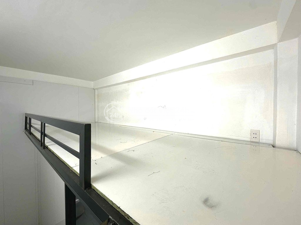 Giá Rẻ! Thang Máy Hầm Xe - Duplex Full Nội Thất - Tân Định Quận 1