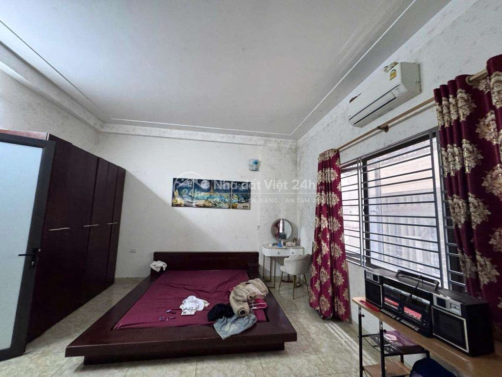 BÁN NHÀ BỒ ĐỀ LONG BIÊN GẦN CẦU CHƯƠNG DƯƠNG, 34M 5 TẦNG MT5, 4 NGỦ,