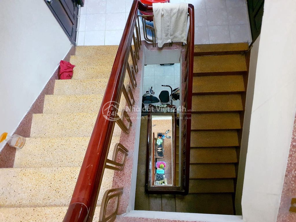 Ngộp Tiền Cần Bán Gấp Nhà Trung Tâm Q10 Giá 4ty5, Nhà Nở Hậu SHR