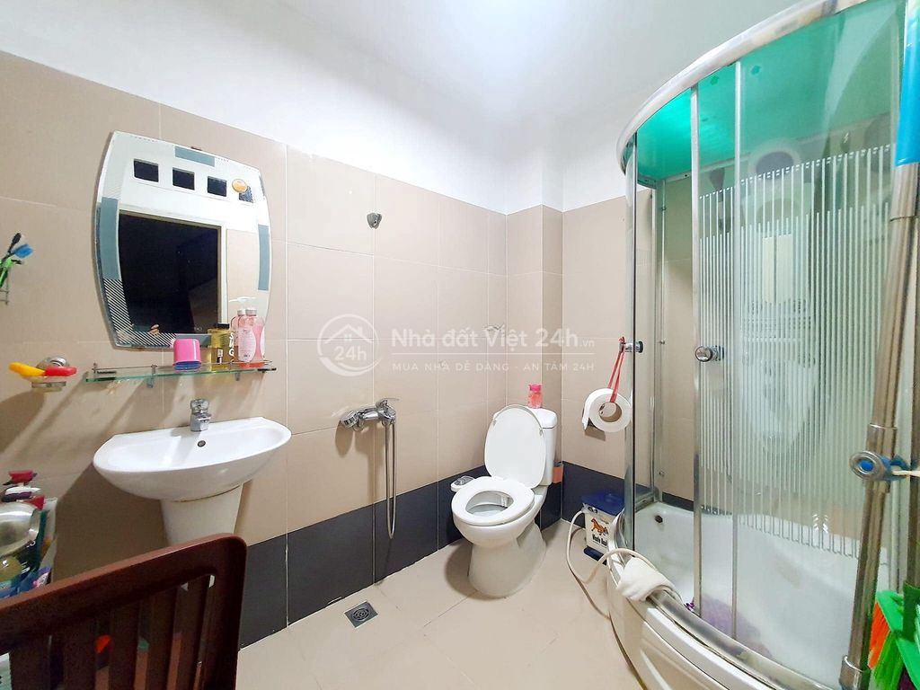 Ngộp Tiền Cần Bán Gấp Nhà Trung Tâm Q10 Giá 4ty5, Nhà Nở Hậu SHR