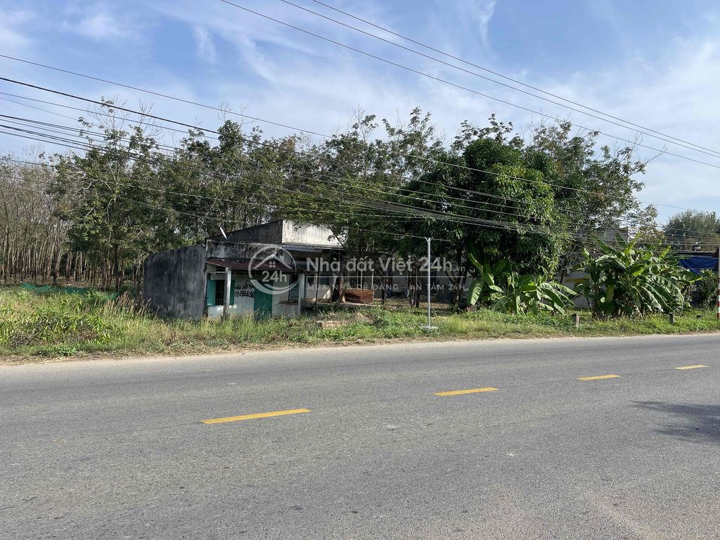 Bán nhà mặt tiền