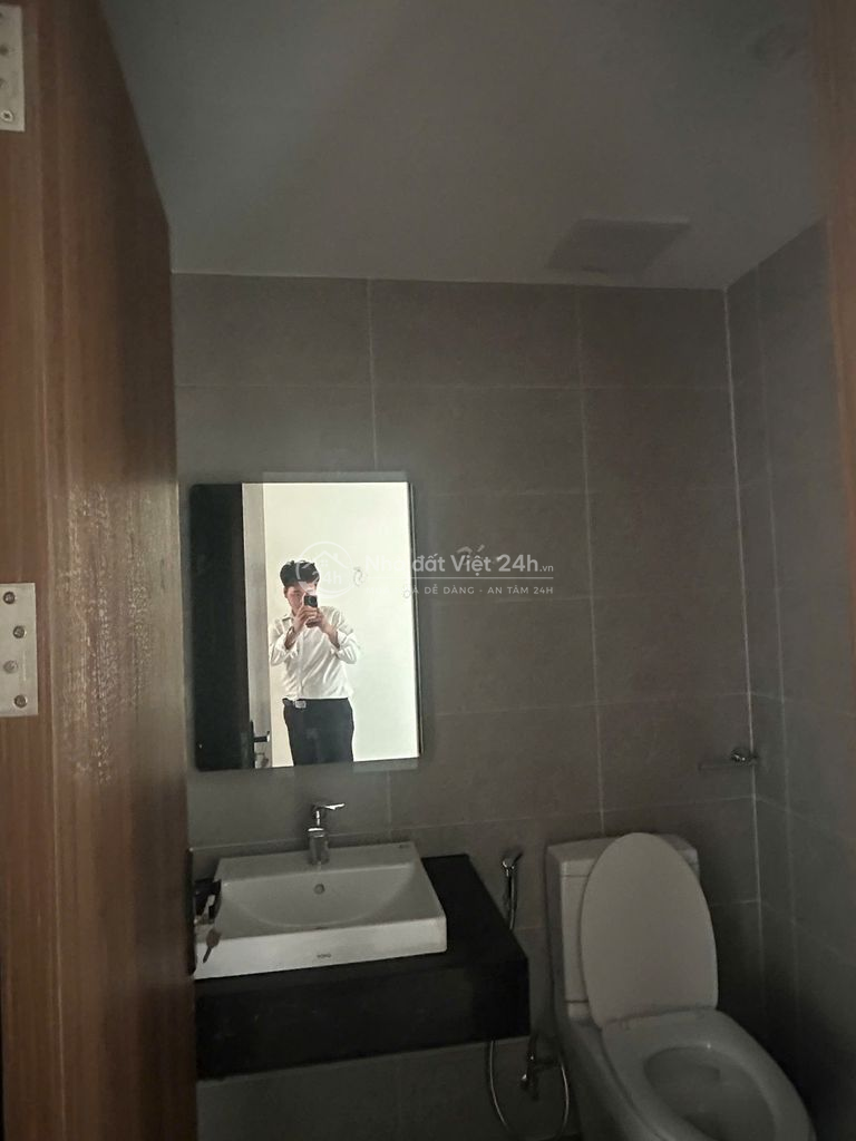 CẦN BÁN GẤP CĂN GÓC 2MT VIEW SÔNG SG 78M2( 3TY)