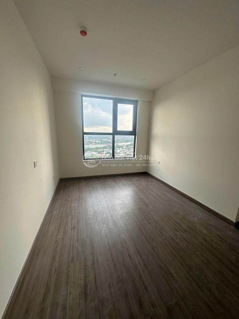CẦN BÁN GẤP CĂN GÓC 2MT VIEW SÔNG SG 78M2( 3TY)