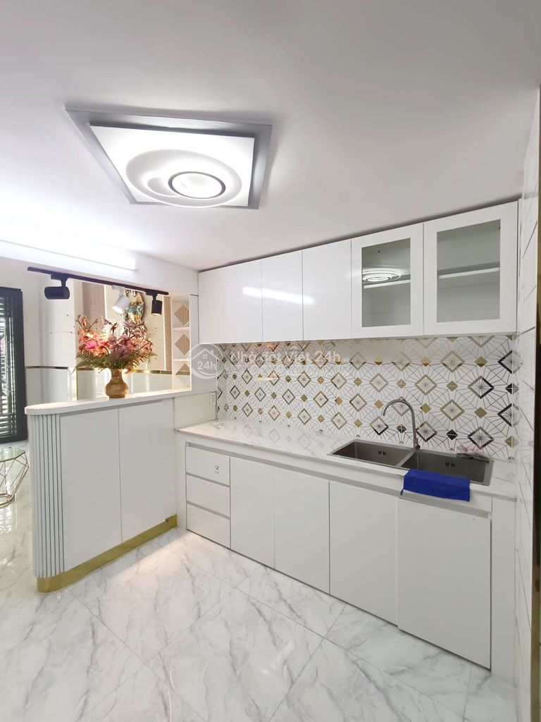 Bán nhà MTKD khu Tên Lửa - SHR - 3 tầng - 66m2 - 3PN - 5,99 tỷ
