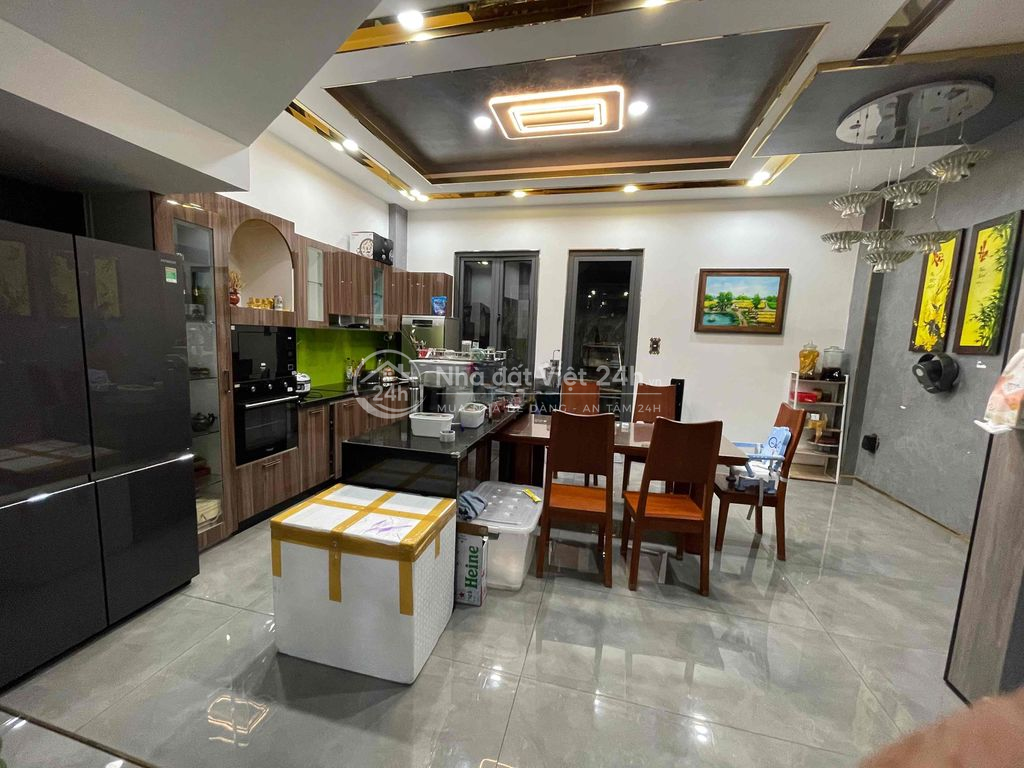 Bán Nhà Phố 6x17 như Biệt Thự đường Bàu Gốc