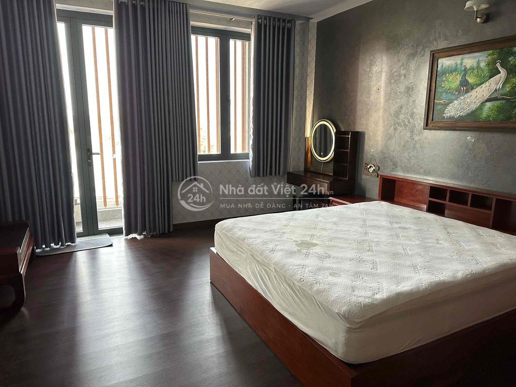 Bán Nhà Phố 6x17 như Biệt Thự đường Bàu Gốc