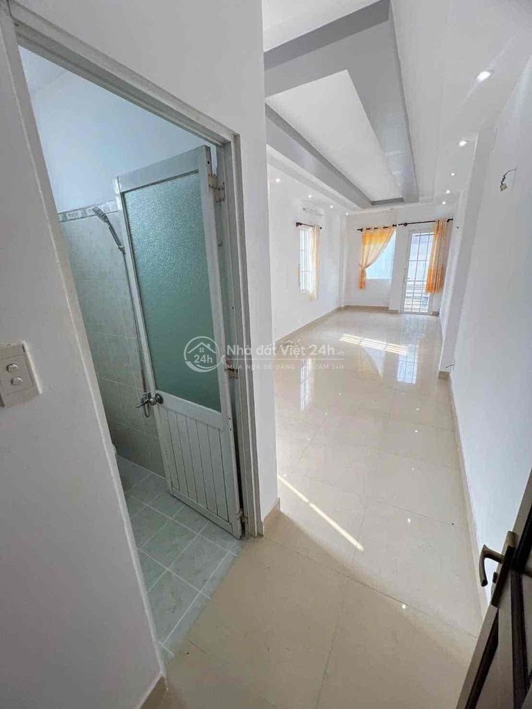 NHÀ 4 TẨNG 80M2  Gần CHỢ PHẠM THẾ HIỂN P4 QUẬN 8