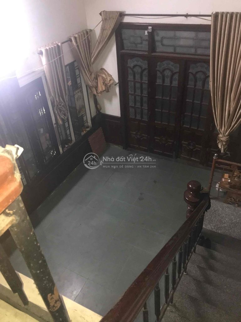 Cần cho thuê nhà 6 kiệt 25 ông ích khiêm. Nhà gần Đại nội.