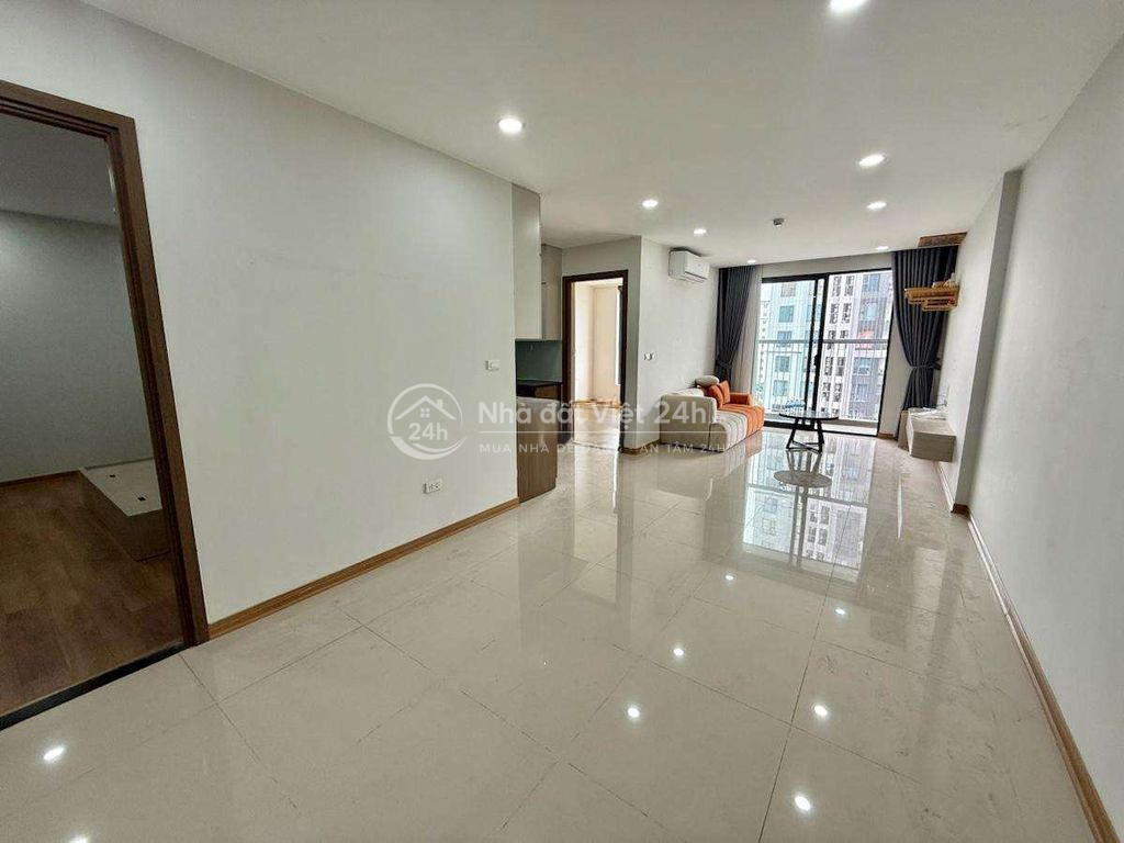 Bán gấp căn 2N2WC Rose Town 79 Ngọc Hồi