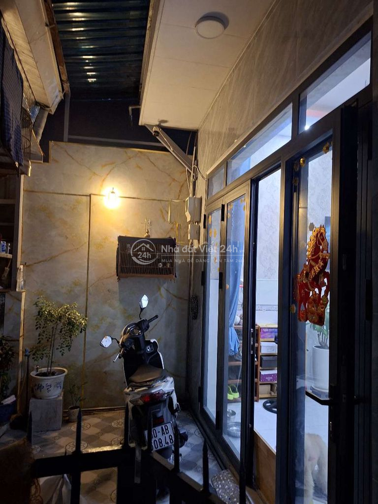 Cần bán căn nhà An Phú Đông chưa qua Quốc lộ