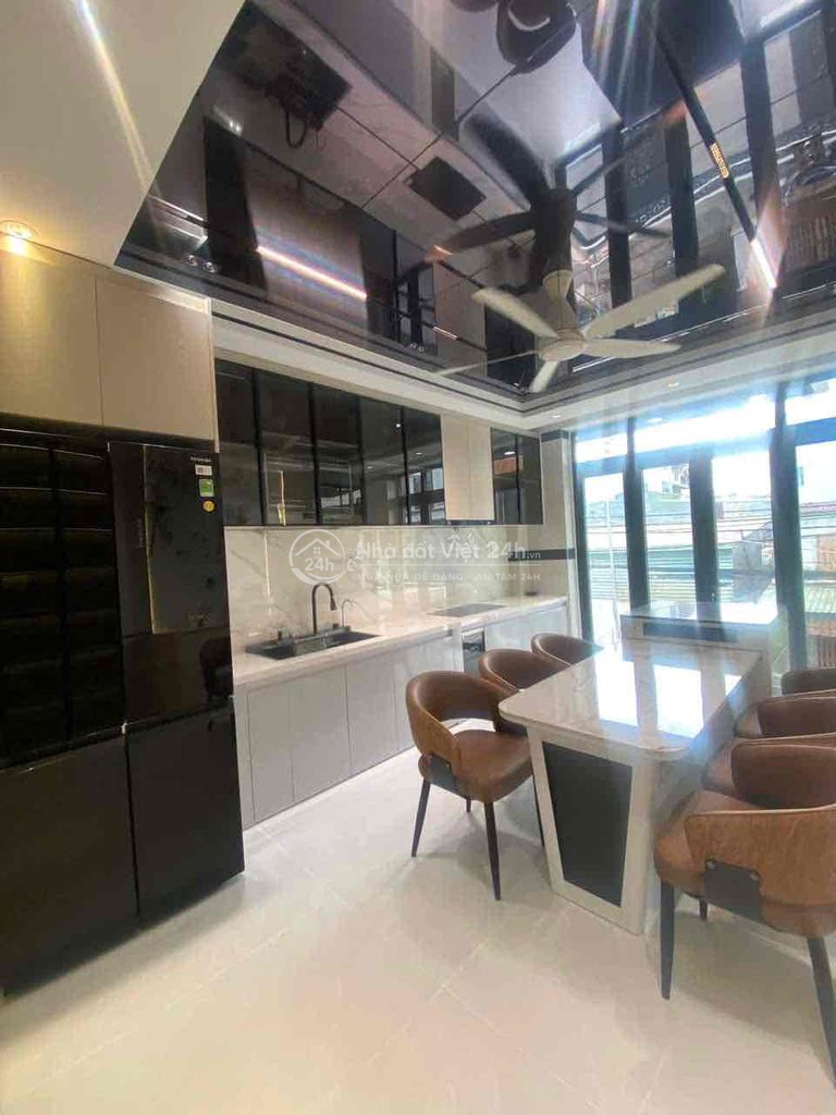 Bán nhà Tô Hiệu, 60m2, 4x15, 4 Tầng, 4pn, 5wc, đường nhựa 12m, full NT