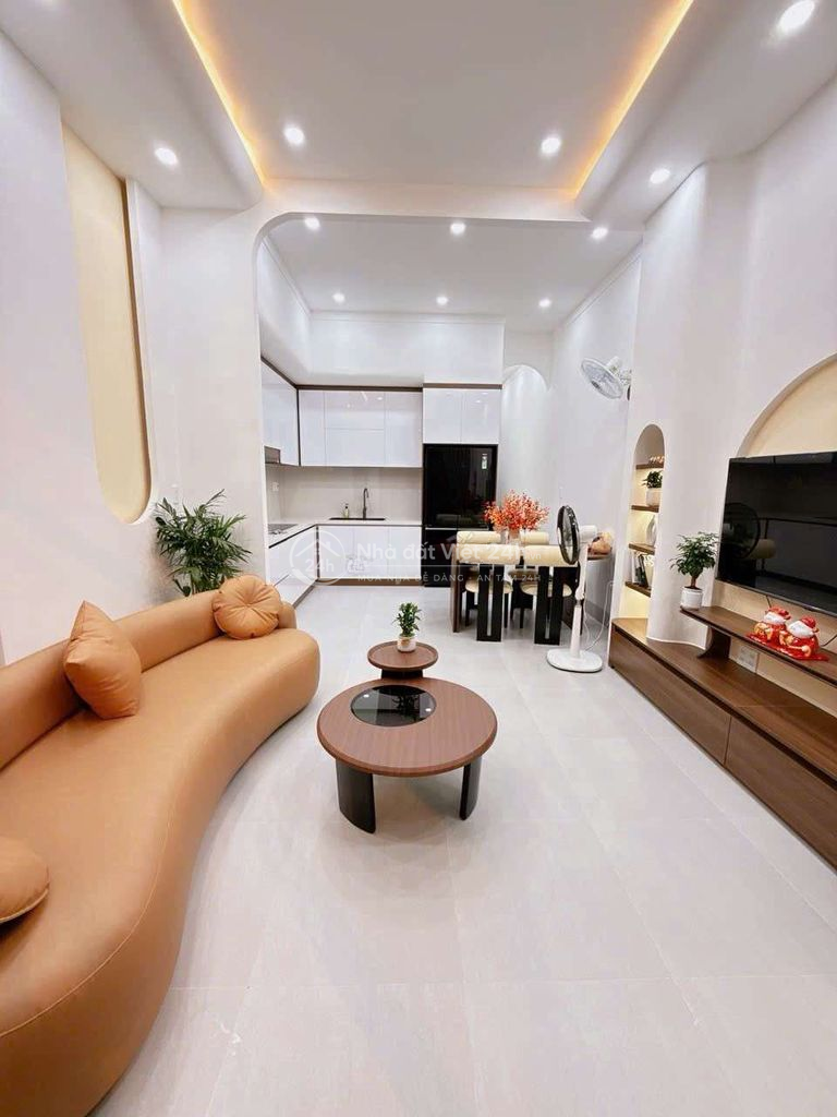 Bán nhà mới  hẻm Y Nuê TT Thành Phố BMT