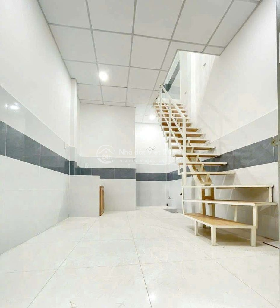 Nhà 15m² 1 lầu Bình Tân ngay ngã Tư Hương Lộ 2 và Mã Lò