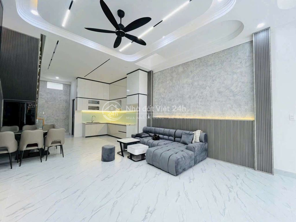 bán nhà mê mới 100% hẻm Mai Hắc Đế gần Ecoplace