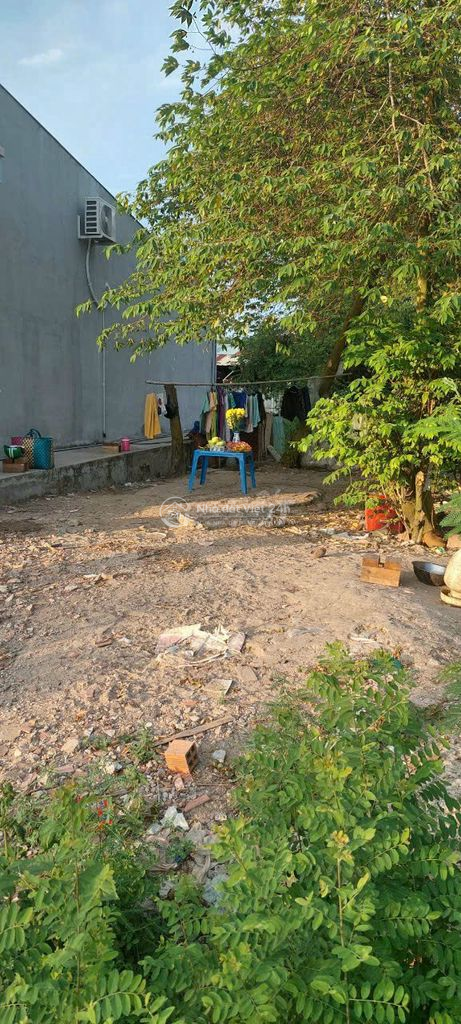 Kẹt tiền cần bán đất chính chủ