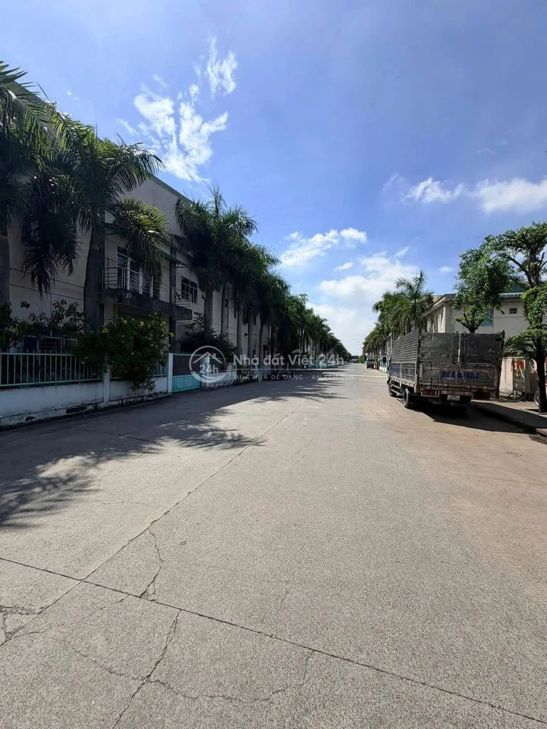 Cho thuê kho Xưởng đẹp 3.5 usd ,4.000m mặt tiền KCN Hải Sơn, Đức Hoà