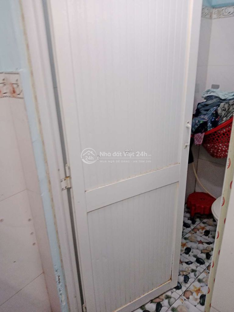 Giá 850tr. nhà 3x5. 1 lầu 1pn 1wc lưu Hữu Phước p15 q8.