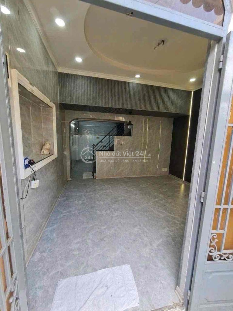 Nhà nguyên căn Đường Nguyễn Thượng Hiền Cho thuê