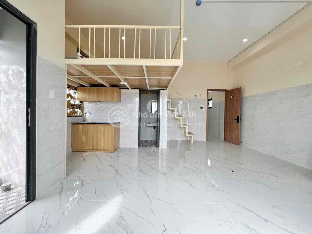 Cho thuê căn hộ duplex ban công 45m2 chỉ 6tr5 gần RMIT, ĐH TĐT, LOTTE
