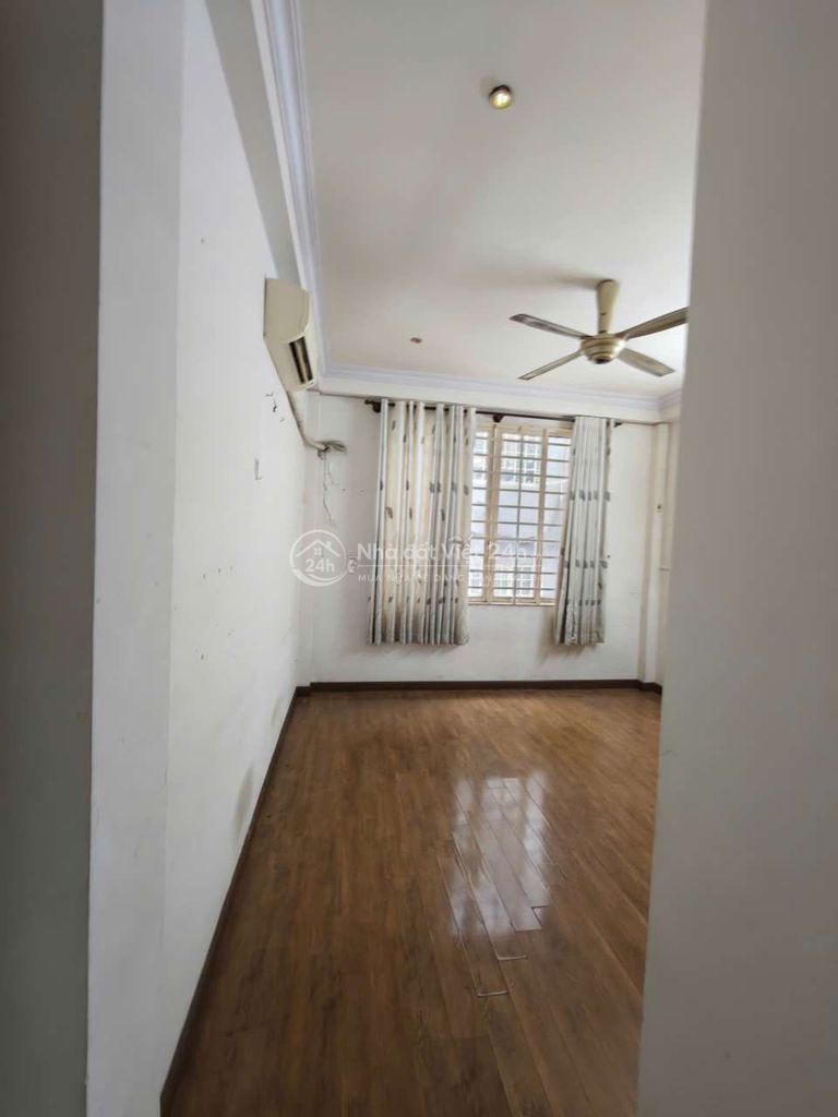 Cho thuê nhà đẹp MTNB quận 6 đt 4*20m