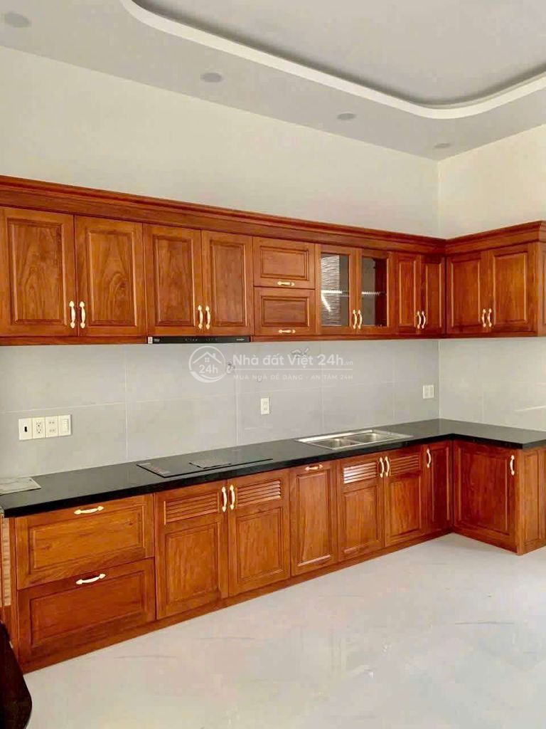 Cho thuê nhà mới tinh giáp tên lửa dt 5*20m