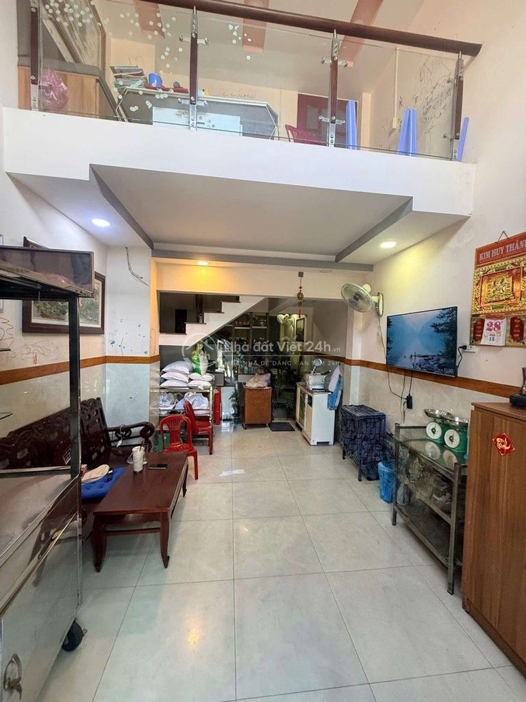 NHÀ 5 TẦNG HẺM XE HƠI TRÁNH NGAY TÂN PHÚ CHỈ HƠN 5 TỶ 790 CÒN TL