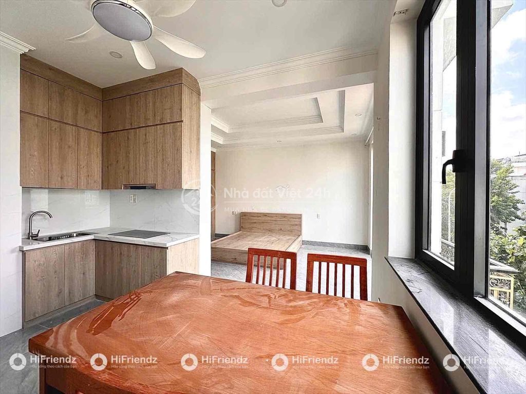 Studio - ban công - tách bếp rộng rãi siêu siêu thoáng mát