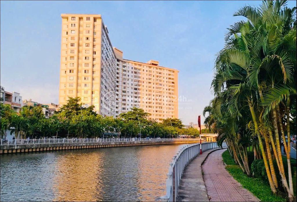 Gấp bán 3.6 Tỷ giảm về 3.49 Tỷ - Bán nhanh chung cư tầng 1 View sông