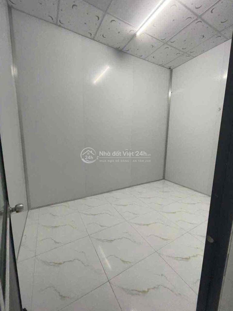 kẹt tiền bán ngay