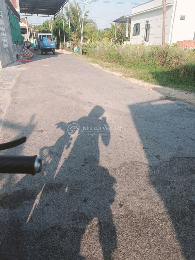 BÁN GẤP đất thổ cư mặt tiền đường rộng Phước Dân Ninh Thuận