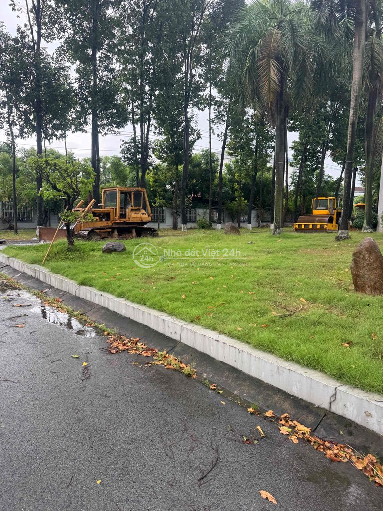 CẦN BÁN NHANH GẤP LÔ ĐẤT RỘNG XÂY ĐƯỢC NHÀ XƯỞNG.
